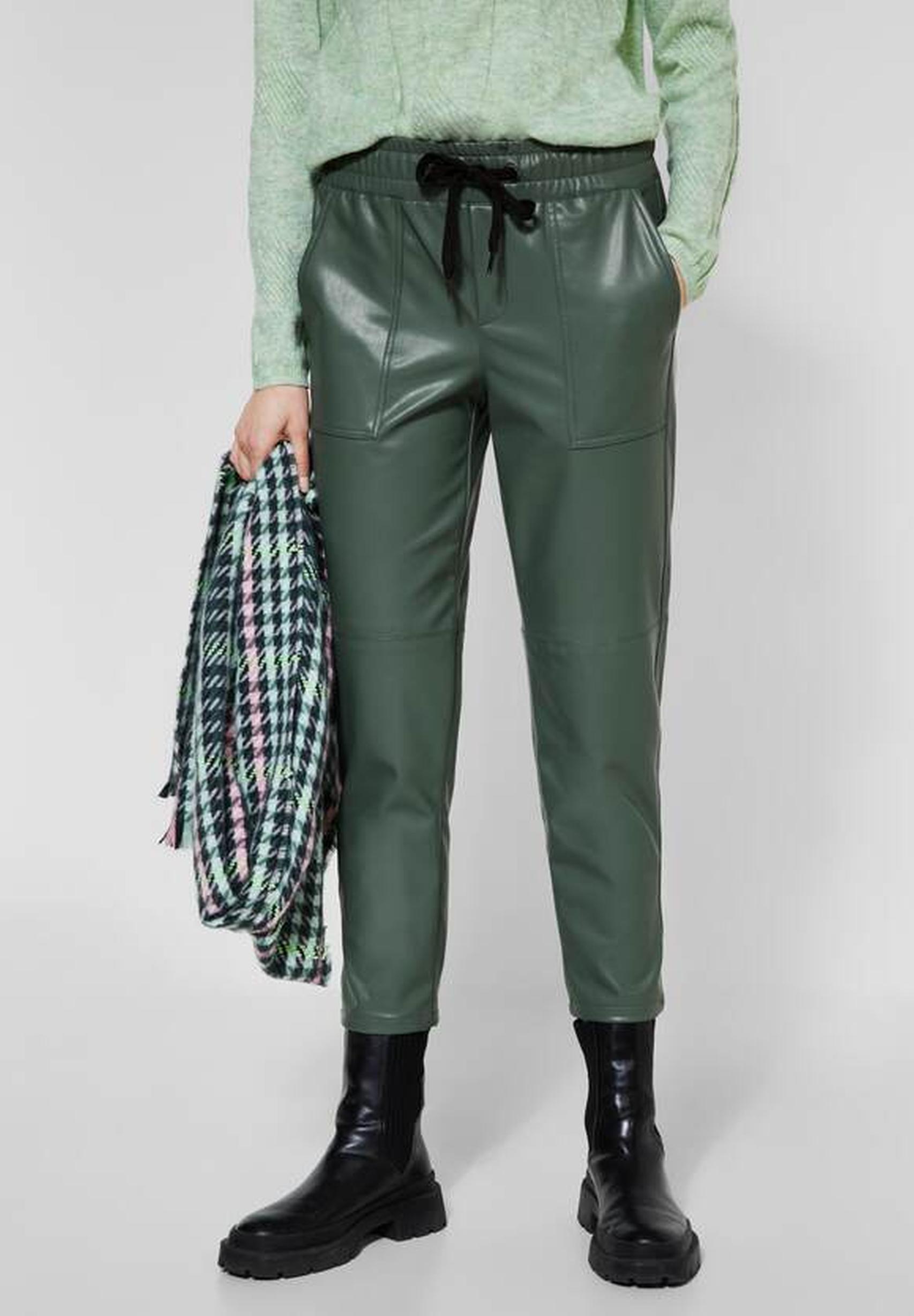 Trendige Lederimitat-Hose aus clary - von Kollektion dark mint Street in der One 375850